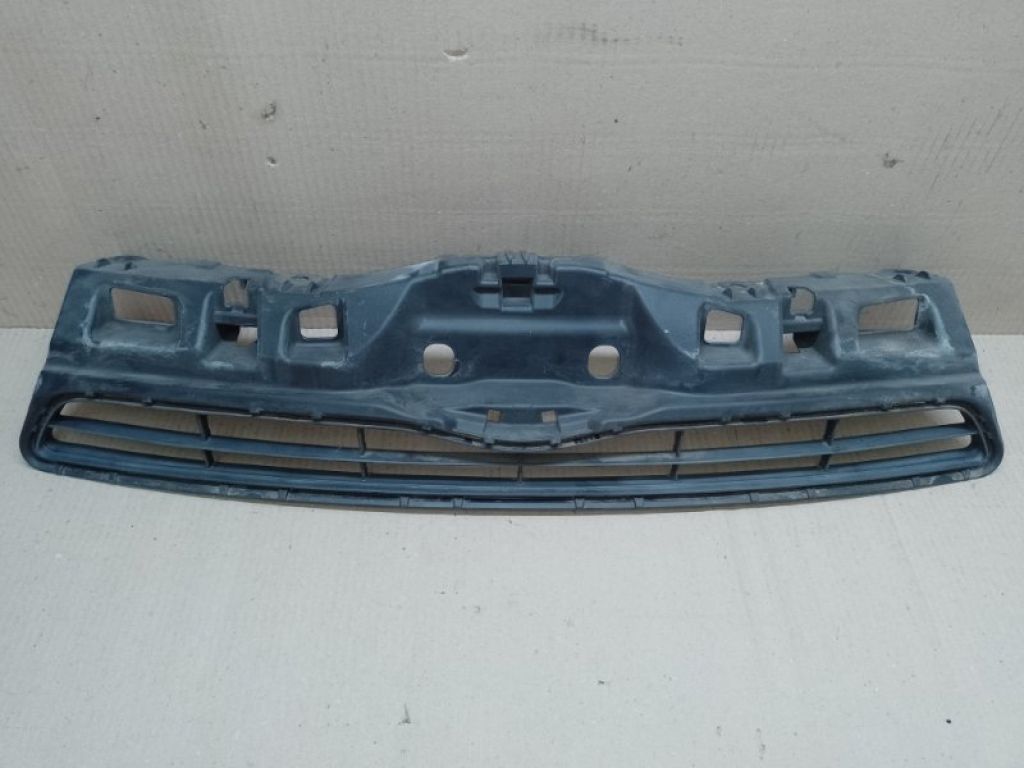 53111-52570 | Решітка радіатора TOYOTA PRIUS C/AQUA 11-14