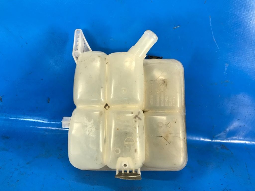 CV6Z-8A080-A | Бачок расширительный FORD FOCUS 10-18 - Фото 4