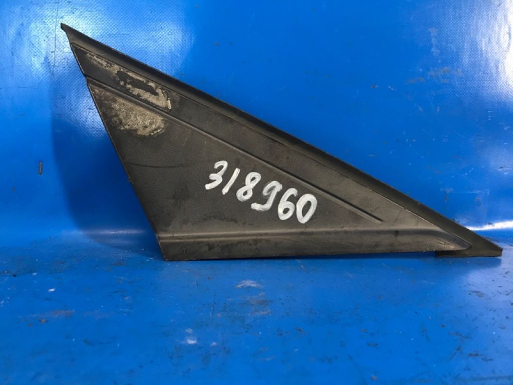 BM51A16004AF | Накладка крила прав. FORD FOCUS 10-18