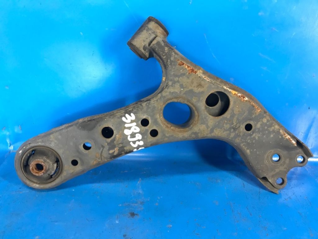 4806947050 | Важіль передньої підвіски нижній лів. TOYOTA PRIUS - 30 09-17