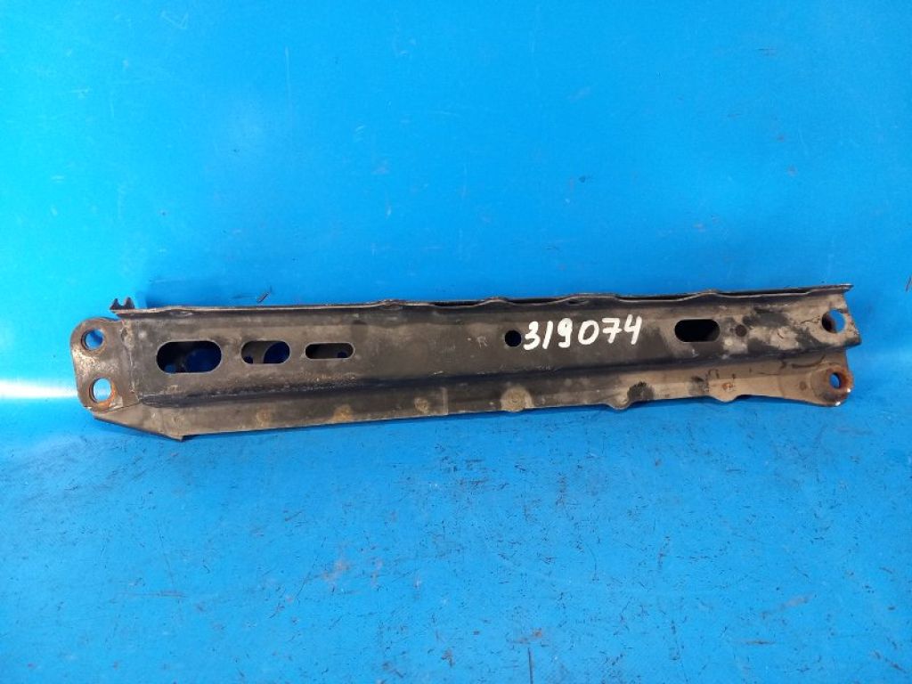 5110712010 | Кронштейн крепления передней панели прав. TOYOTA PRIUS - 30 09-17
