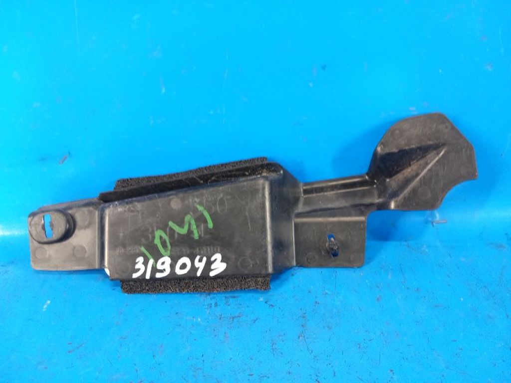 5382647010 | Накладка крыла переднего внутренняя лев. TOYOTA PRIUS - 30 09-17