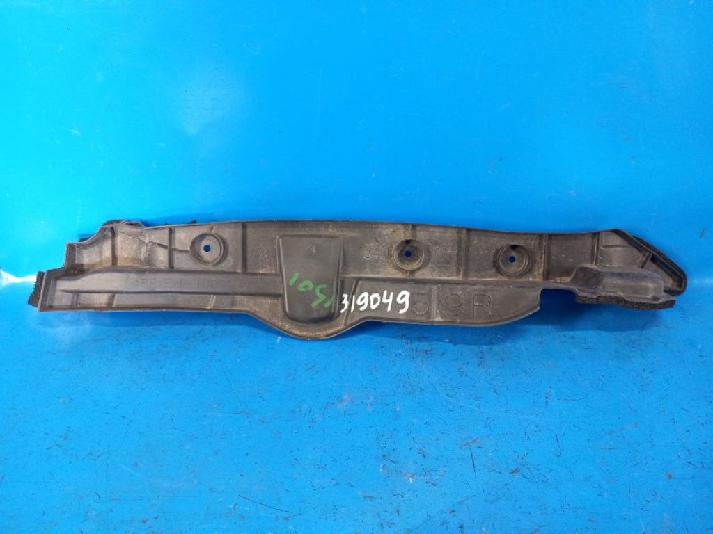 53827-47030 | Пильовик крила прав. TOYOTA PRIUS - 30 09-17