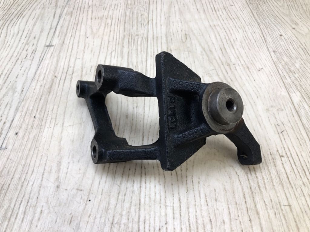13584-62050 | Кронштейн натяжного ролика TOYOTA LAND CRUISER 90 96-03 - Фото 2