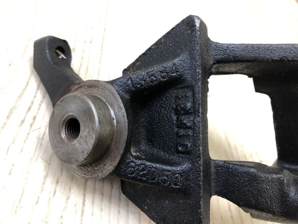 13584-62050 | Кронштейн натяжного ролика TOYOTA LAND CRUISER 90 96-03 - Фото 6