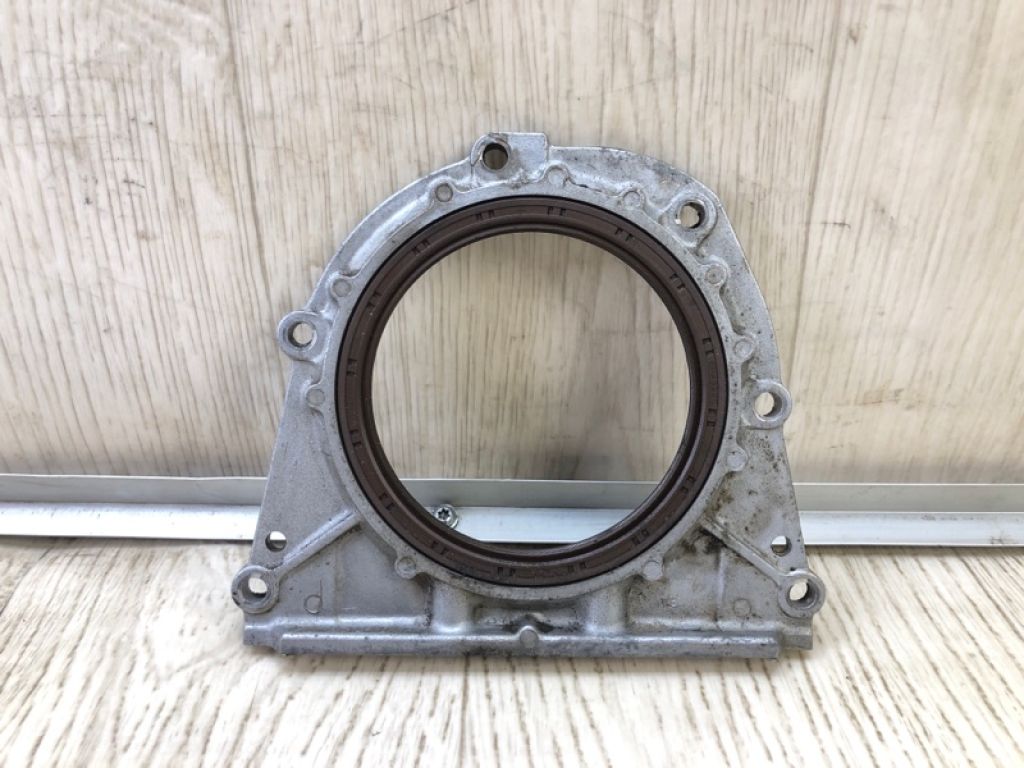 1138162010 | Кришка коленвала задн. TOYOTA LAND CRUISER 90 96-03