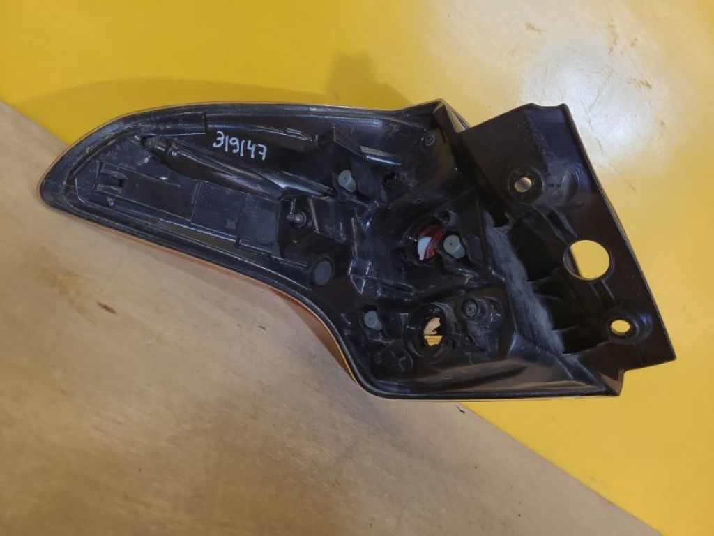 8155042200 | Ліхтар зовнішній прав. TOYOTA RAV4 13-19 - Фото 9