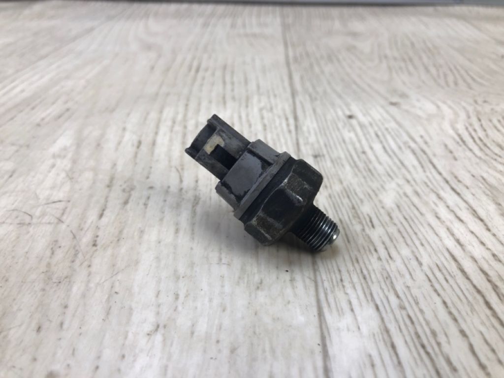 8353030090 | Датчик тиску олії ДВЗ TOYOTA LAND CRUISER 90 96-03 - Фото 2