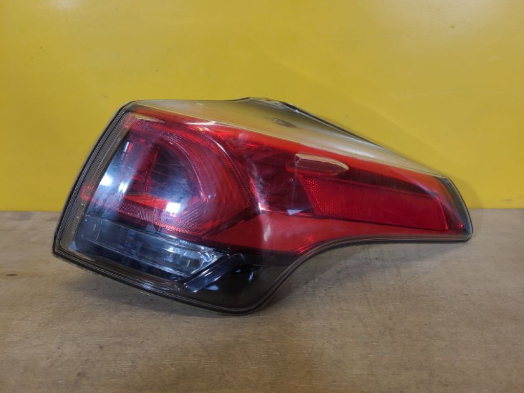 8155042200 | Ліхтар зовнішній прав. TOYOTA RAV4 13-19