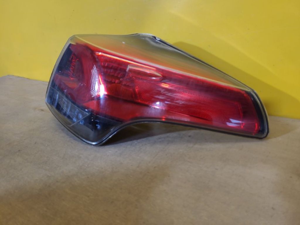 8155042200 | Ліхтар зовнішній прав. TOYOTA RAV4 13-19 - Фото 4