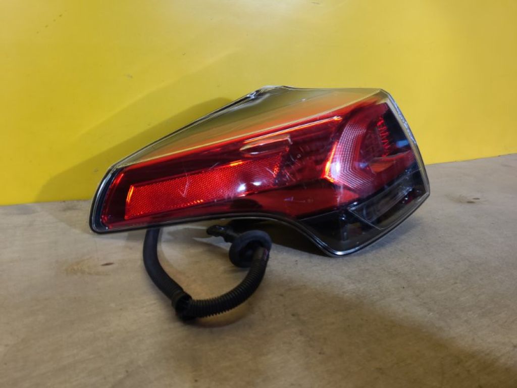 8156042201 | Фонарь наружный лев. TOYOTA RAV4 13-19 - Фото 4