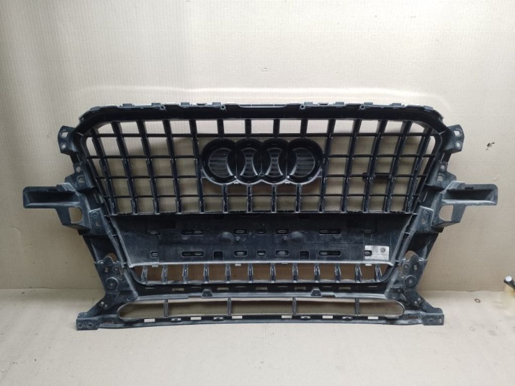 8R0 853 651 AF T94 | Решітка радіатора AUDI Q5 08-16 - Фото 2