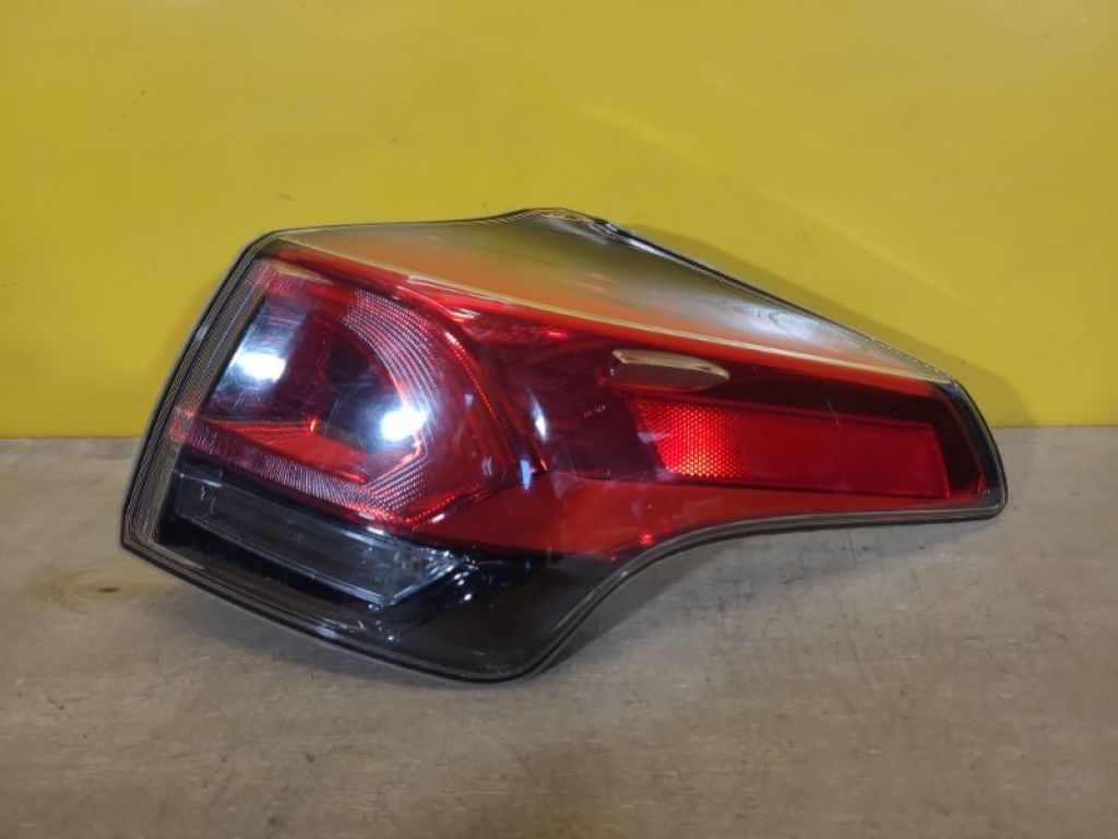 8155042201 | Фонарь наружный прав. TOYOTA RAV4 13-19