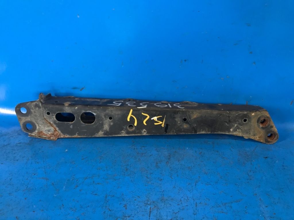 5110812010 | Кронштейн крепления передней панели лев. TOYOTA PRIUS PLUS 11-14