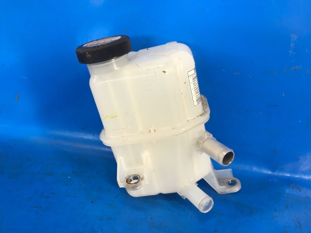 G92A047010 | Расширительный бачок инвертора TOYOTA PRIUS PLUS 11-14 - Фото 3