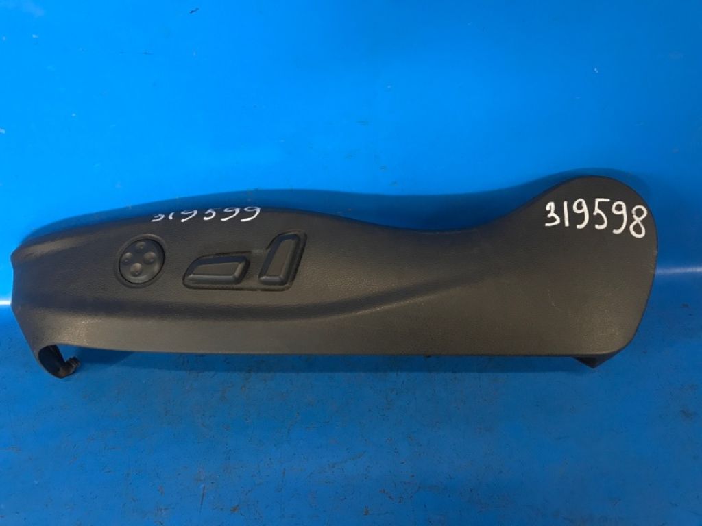 8V0881325B | Накладка сиденья лев. AUDI A3 (8V) 12–17