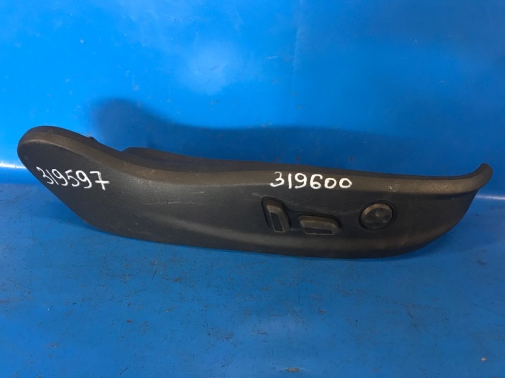 8V0881326B | Накладка сиденья прав. AUDI A3 (8V) 12–17