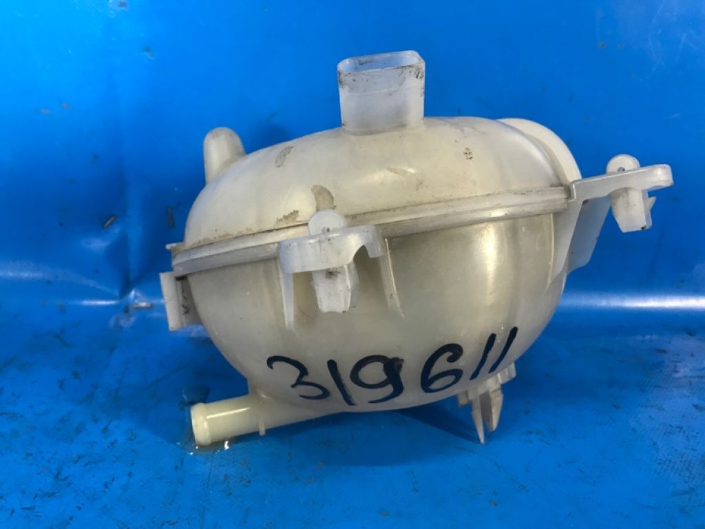 5Q0121407A | Бачок расширительный AUDI A3 (8V) 12–17 - Фото 2