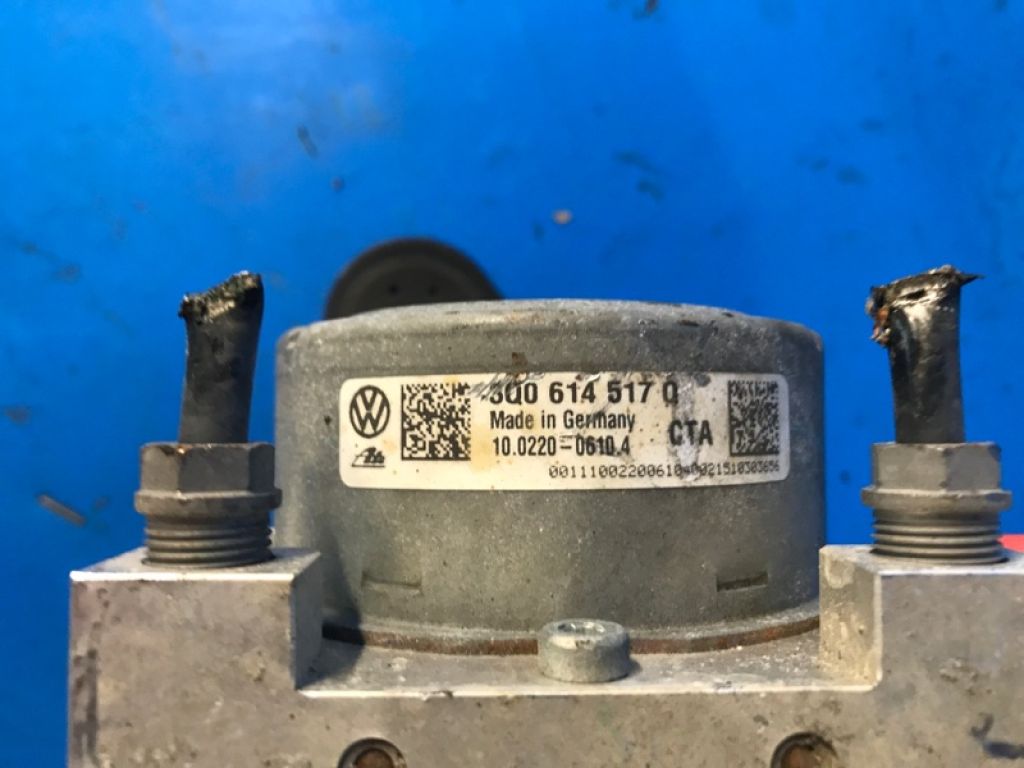 3Q0614517Q | Блок ABS AUDI A3 (8V) 12–17 - Фото 4