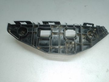 Кронштейн переднього бампера прав. LEXUS RX350/450 09-15