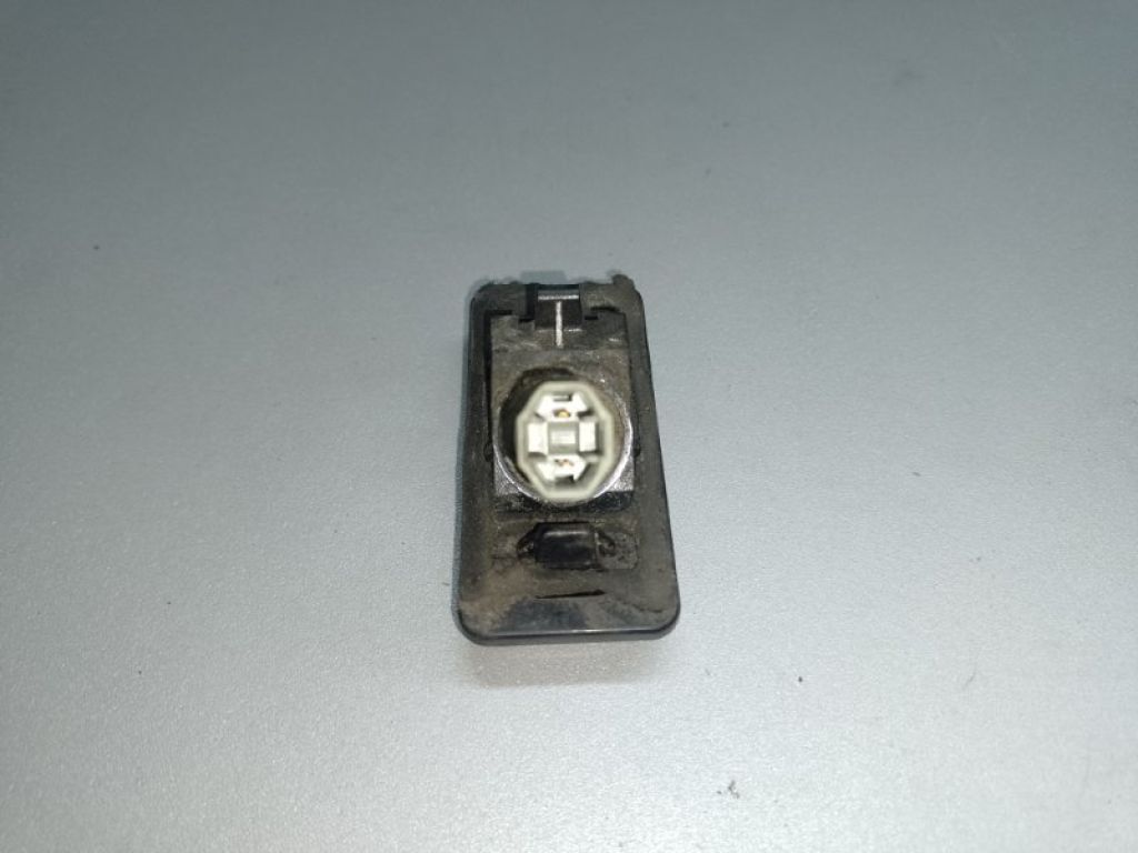 81270-60330 | Подсветка номера LEXUS GX470 02-09 - Фото 2