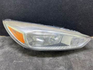 Фара прав. FORD FOCUS 10-18