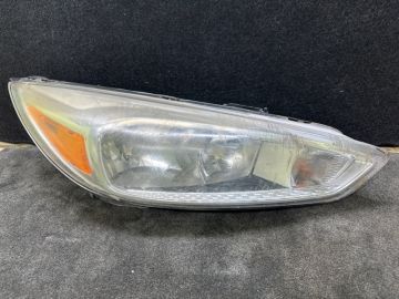 Фара прав. FORD FOCUS 10-18
