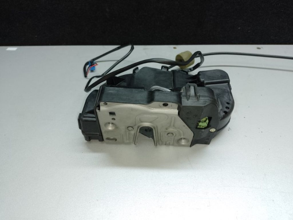A 211 730 08 35 | Замок двери задн. прав. MERCEDES E-CLASS W211 02-09