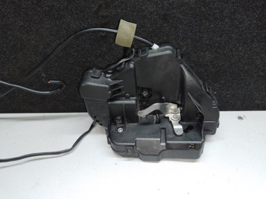 A 211 730 07 35 | Замок двері задн. лів. MERCEDES E-CLASS W211 02-09 - Фото 2