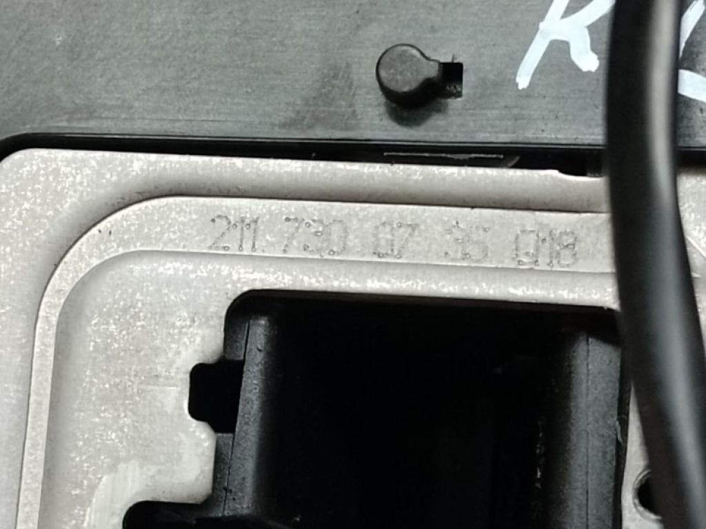 A 211 730 07 35 | Замок двері задн. лів. MERCEDES E-CLASS W211 02-09 - Фото 4