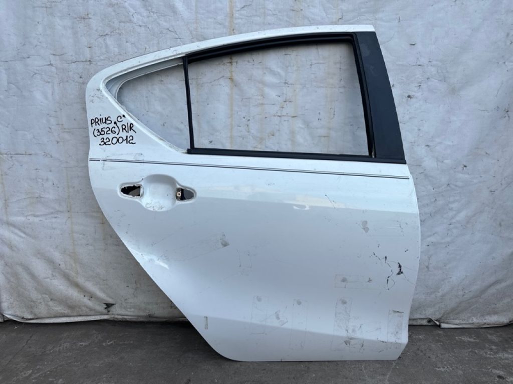 67003-52490 | Дверь задн. прав. TOYOTA PRIUS C/AQUA 11-14