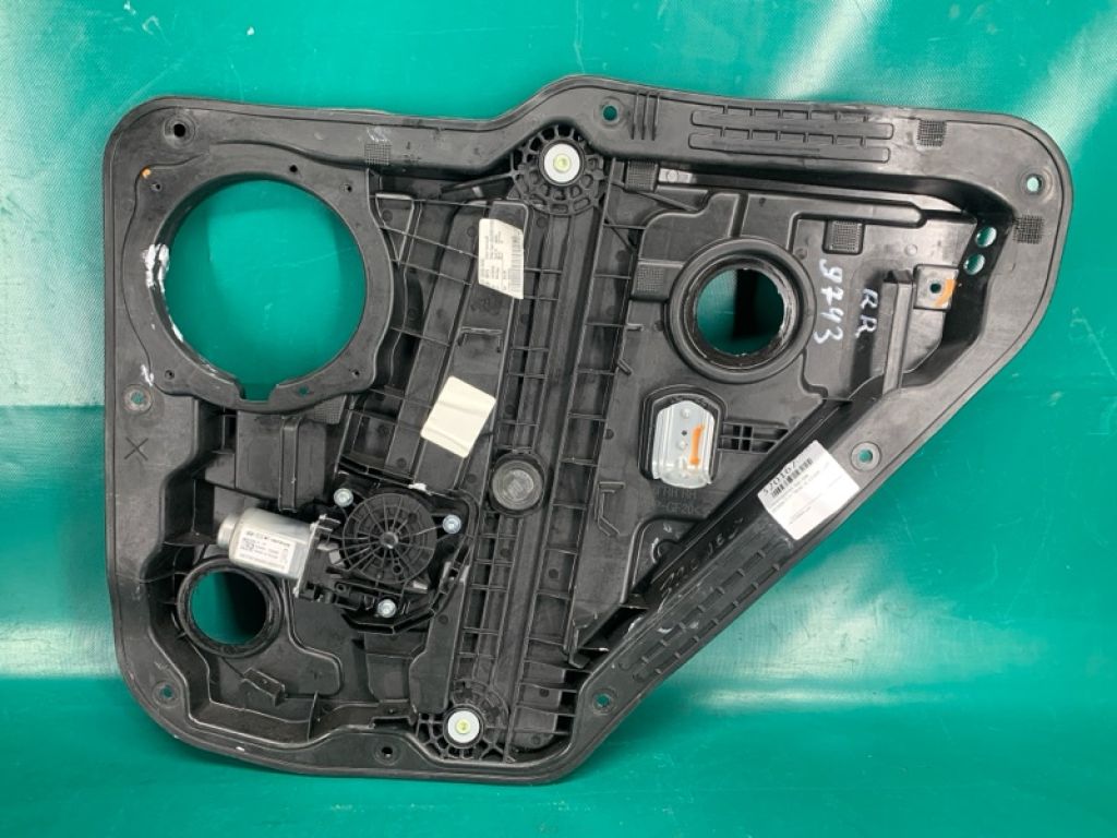 83481-F3000 | Стеклоподъемник задн. прав. HYUNDAI ELANTRA AD 16-