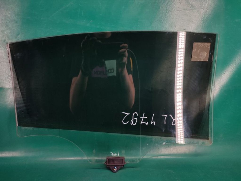 83410-F2020 | Скло дверей задн. лів. HYUNDAI ELANTRA AD 16- - Фото 3