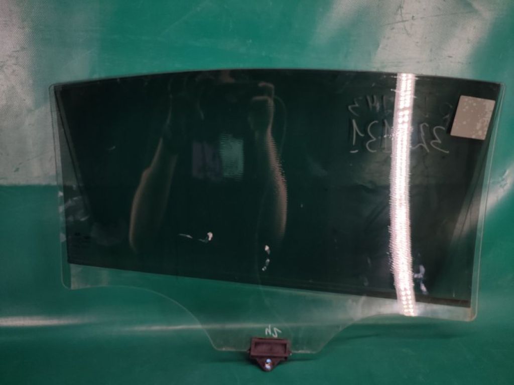 83410-F2020 | Скло дверей задн. лів. HYUNDAI ELANTRA AD 16- - Фото 3