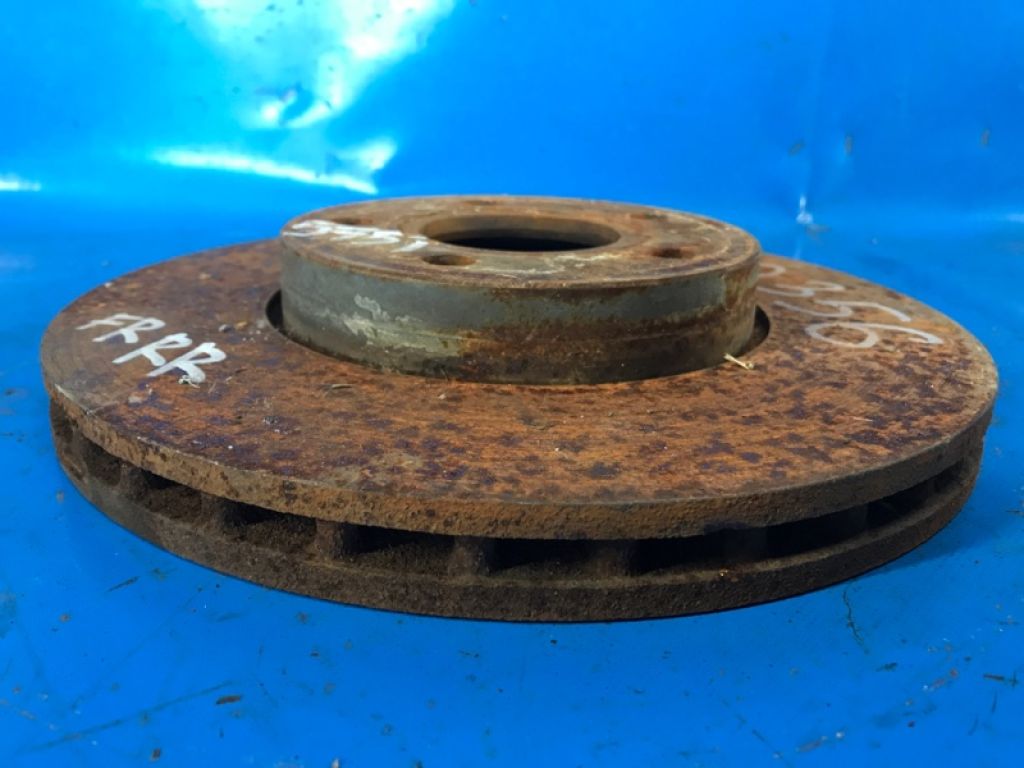 BV6Z-1125-E | Тормозной диск передний FORD FOCUS 10-18 - Фото 3
