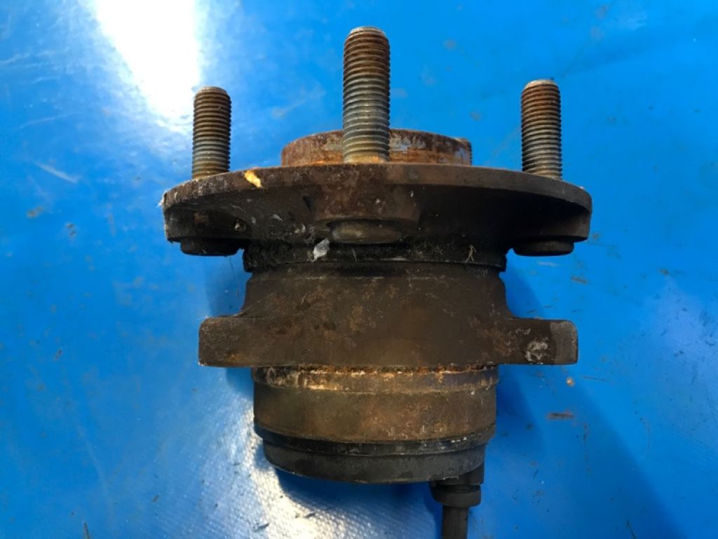 DG9Z-1109-C | Ступица задн. лев. FORD FUSION 14- - Фото 2