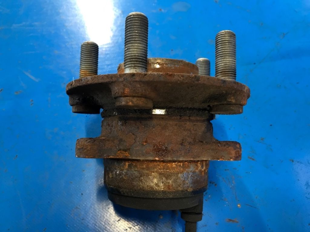 HP5Z-1104-A | Ступица задн. прав. LINCOLN MKZ 13-20 - Фото 2