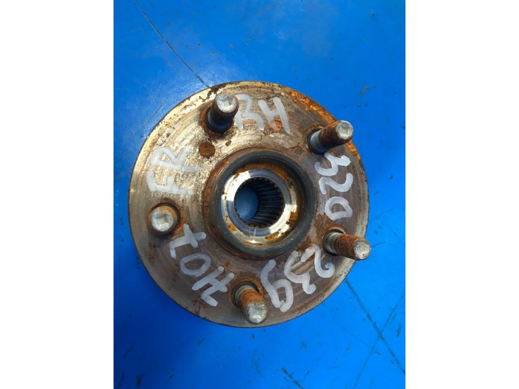4355047020 | Ступица передн. TOYOTA PRIUS 16-