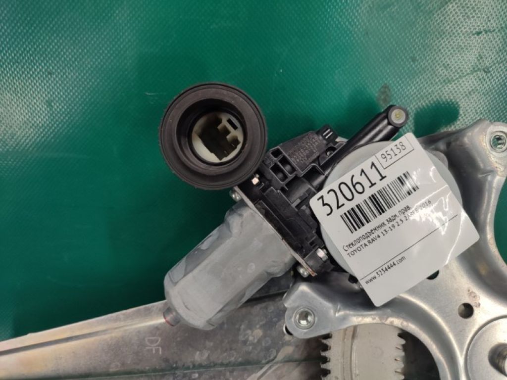 69803-42050 | Стеклоподъемник задн. прав. TOYOTA RAV4 13-19 - Фото 3