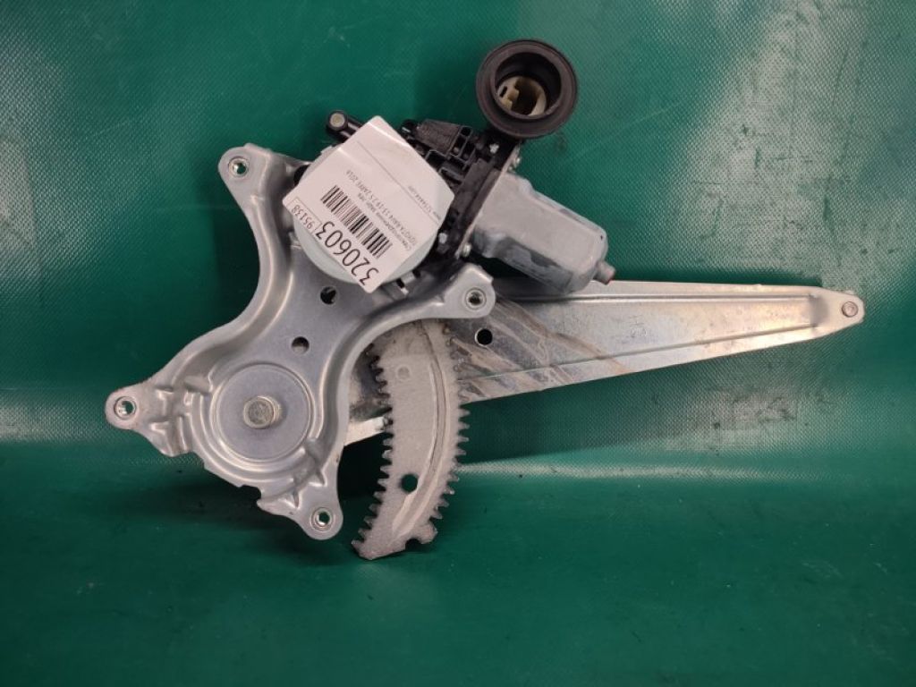 69804-42050 | Склопідйомник задн. лів. TOYOTA RAV4 13-19