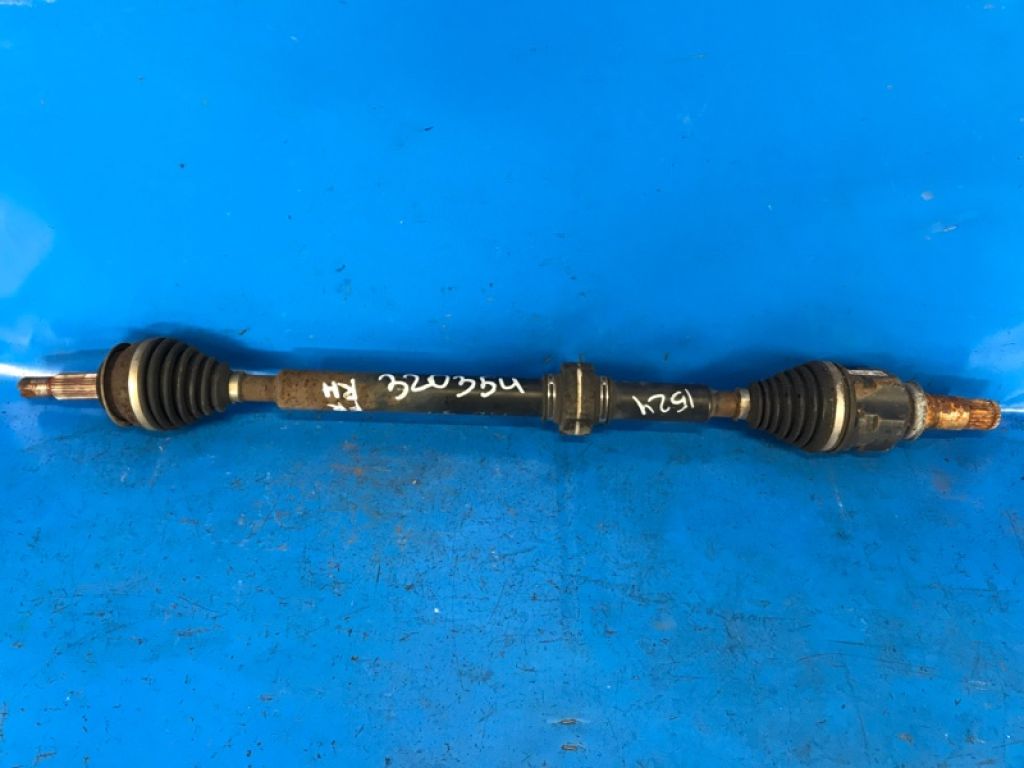 4341012B30 | Привод передний прав. TOYOTA PRIUS PLUS 11-14