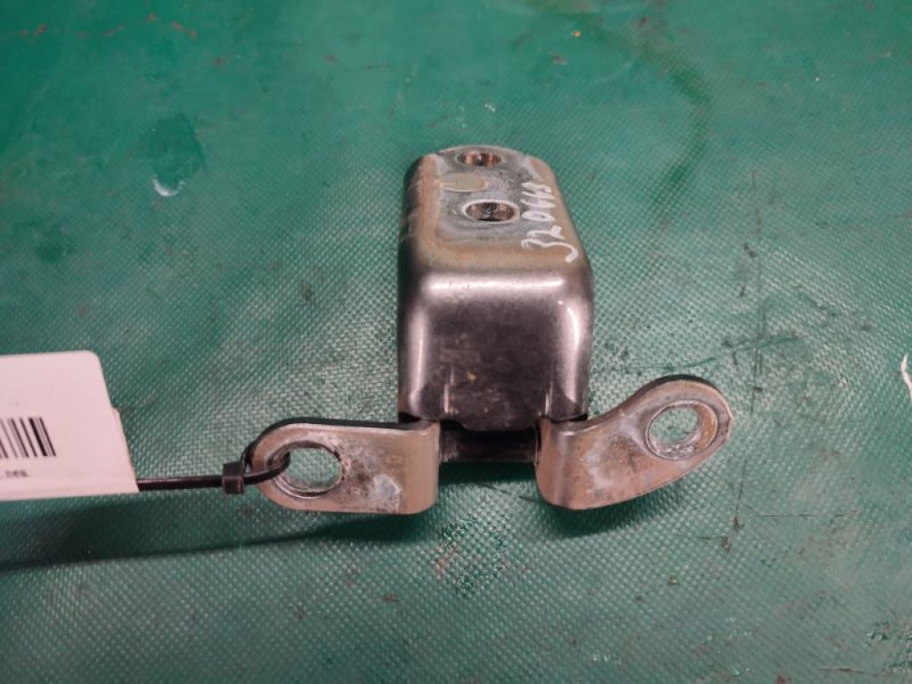 68780-06050 | Петля двері нижня задн. лів. TOYOTA CAMRY 70 17-