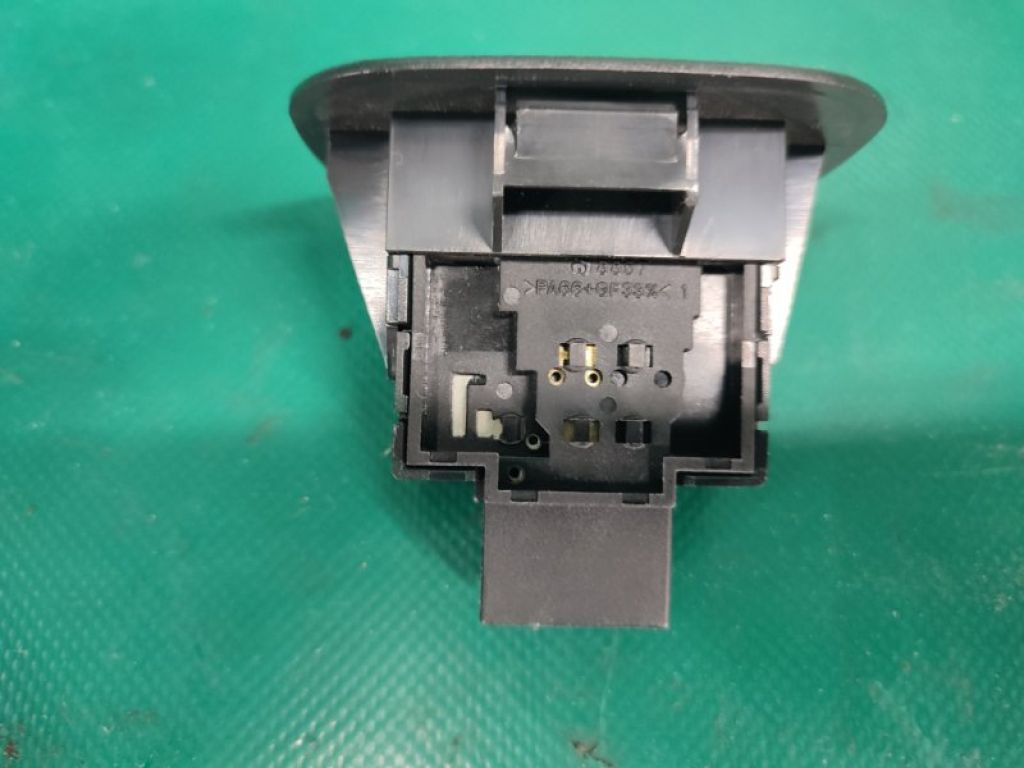 25140-4BA0B | Кнопка закрывания крышки багажника NISSAN X-TRAIL/ROGUE T32 13-20 - Фото 3