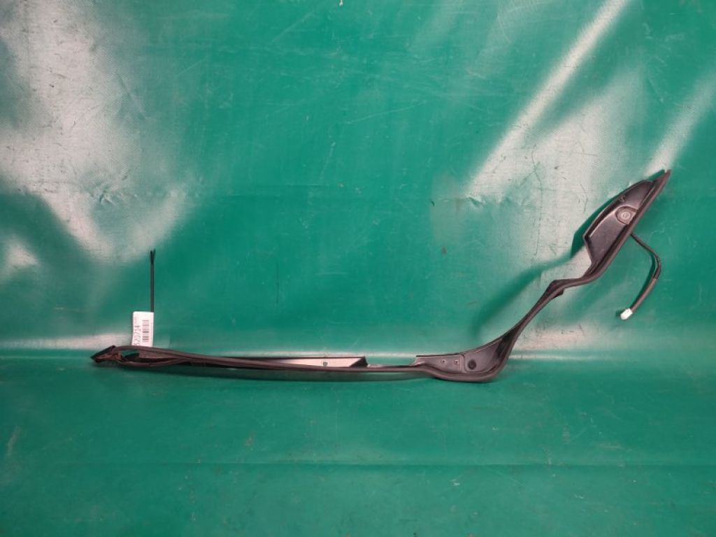 84260-48040 | Датчик открытия багажника лев. LEXUS RX350/450 09-15