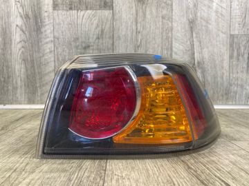 Фонарь наружный прав. MITSUBISHI LANCER X 10 07-15