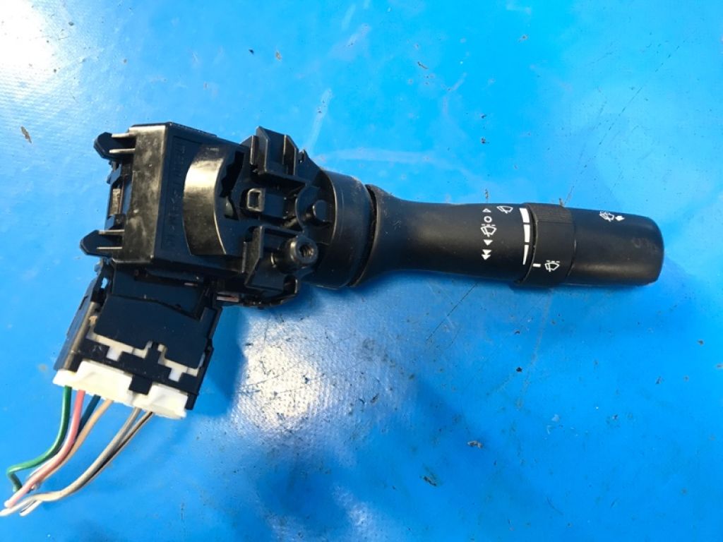 8465202610 | Подрулевой переключатель прав. TOYOTA CAMRY 40 06-11