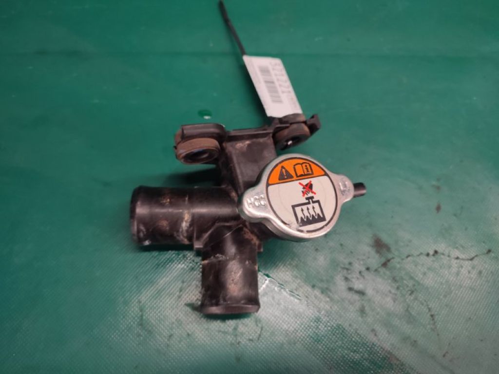 25329-3X600 | Горловина радіатора HYUNDAI ELANTRA MD 10-15 - Фото 4