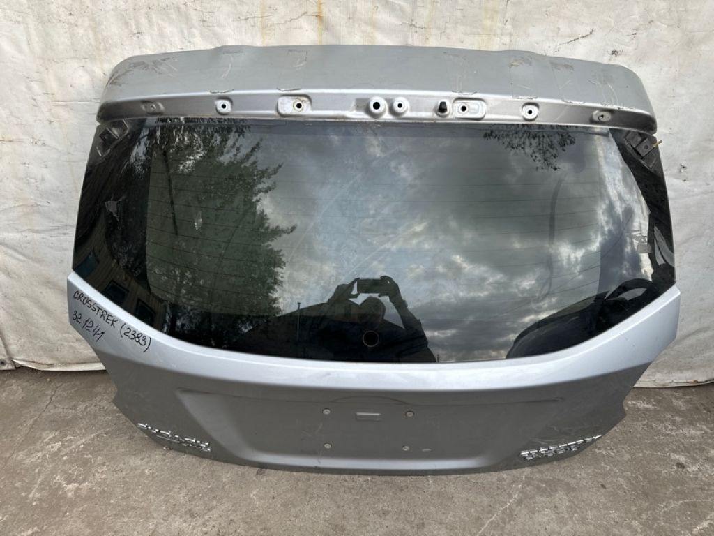 60809FJ0209P | Кришка багажника SUBARU CROSSTREK 12-17 - Фото 2