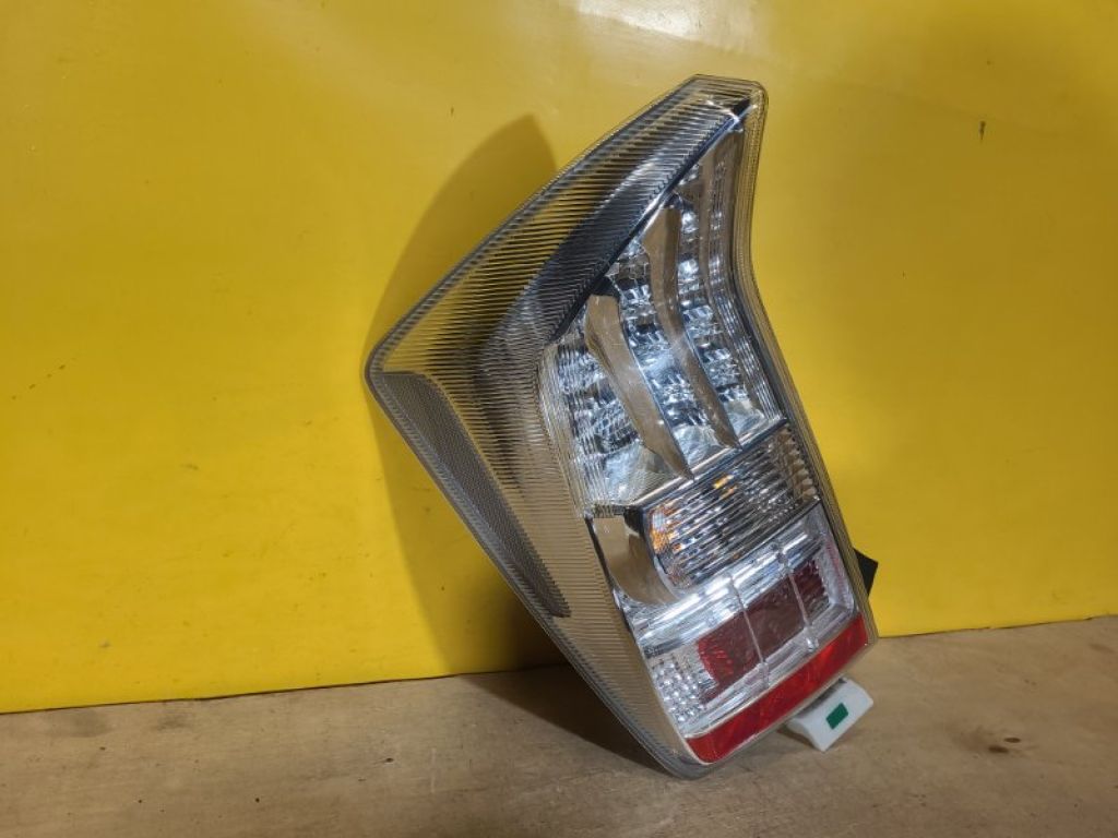 81561-47120 | Фонарь наружный лев. TOYOTA PRIUS - 30 09-17 - Фото 4