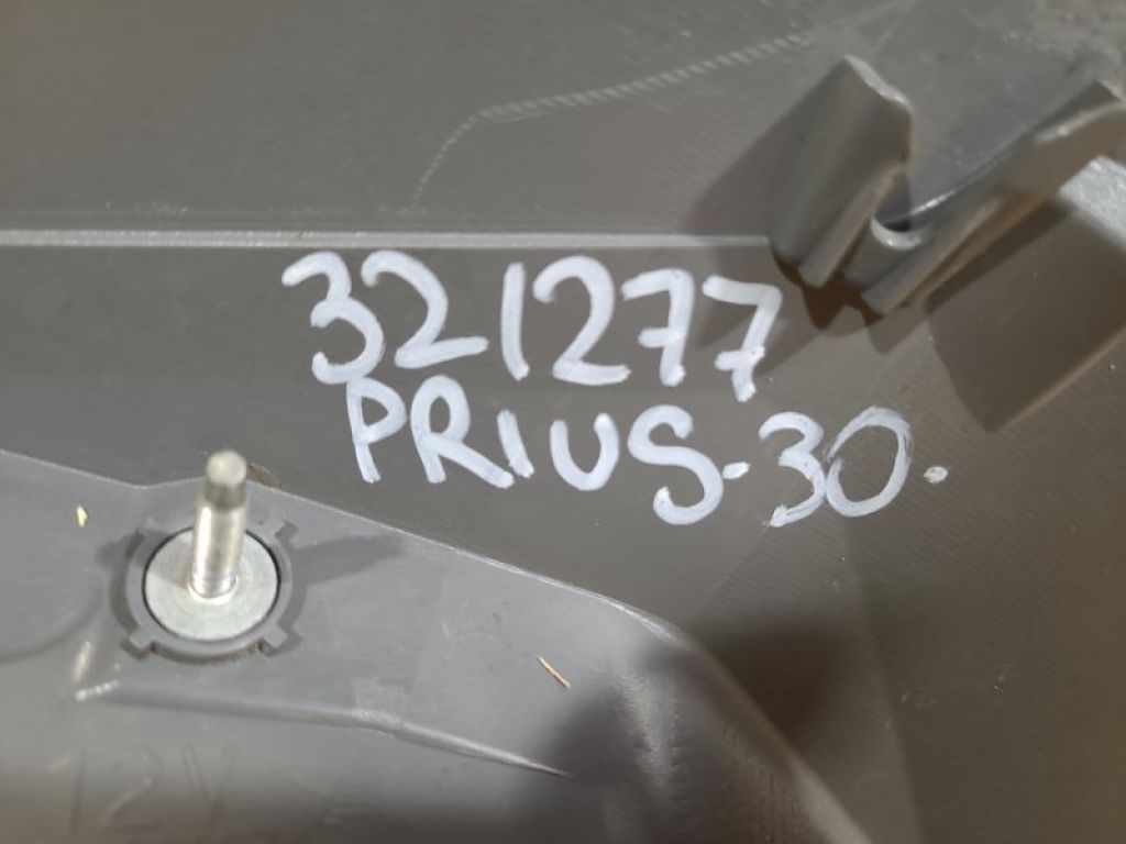 8155147111 | Ліхтар зовнішній прав. TOYOTA PRIUS - 30 09-17 - Фото 2